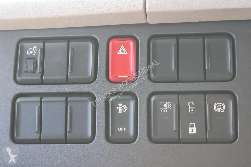 Kamion DAF 210 + EURO 6 + LIFT + 12T