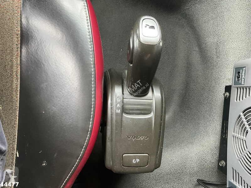 Kamion Volvo 540 8x4 Euro 6 Fassi 36 Tonmeter...