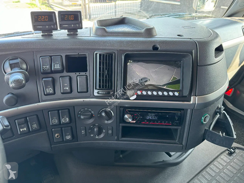 Kamion Volvo 12420 4X2 EURO 3+ BURG HANGER +...