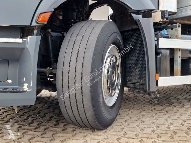 Kamion Mercedes 2545 /für Tierkadaver / mit Waage