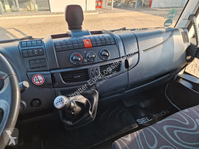 Kamion Iveco 75E16 / Ladebordwand / wenig KM