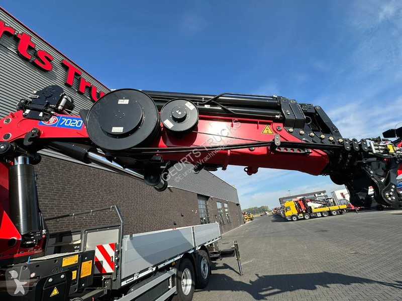 Kamion Mercedes 3251 8X2 + HMF 7020-K7 FJ...