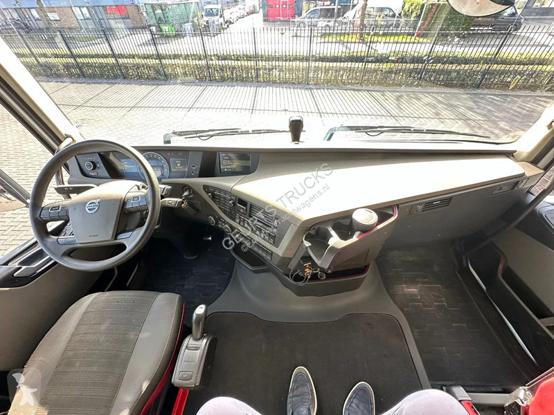 Camion Volvo 10X4 + FASSI F1650RAL.2.28 + JIB...