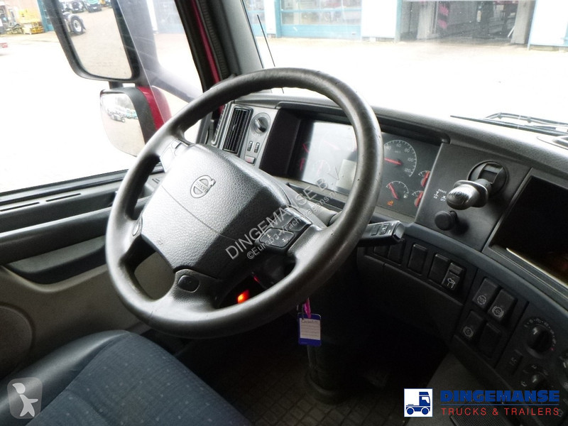 Camion Volvo 440 6x2 Euro 4 + Effer 350.11/6S