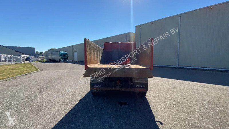 Kamion Volvo 12420 kipper