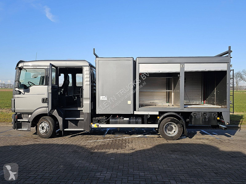 Camión MAN 8.180  DOKA DOUBLE CABIN