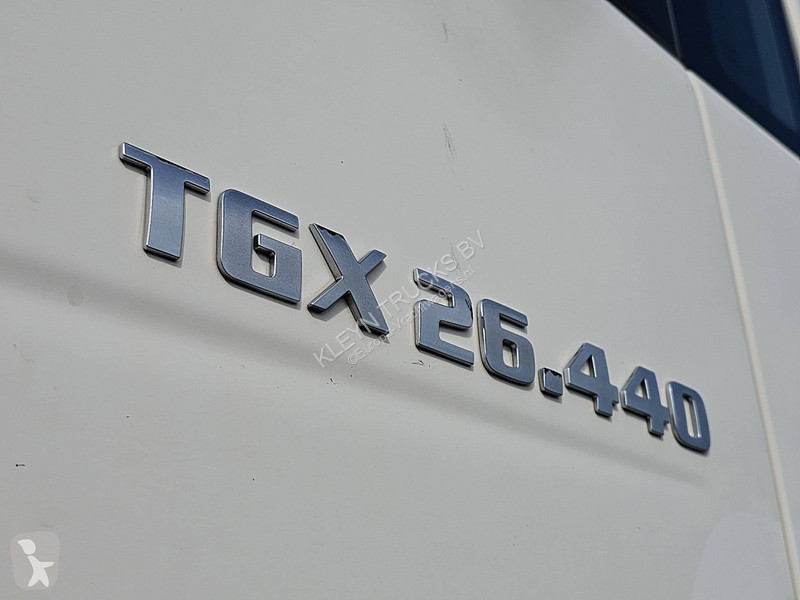 Camion MAN TGX 6x2*4