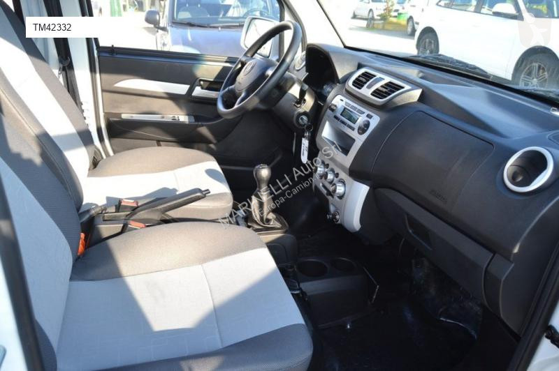 Veicolo commerciale  P.CONSEGNA EVO 27 1.2...