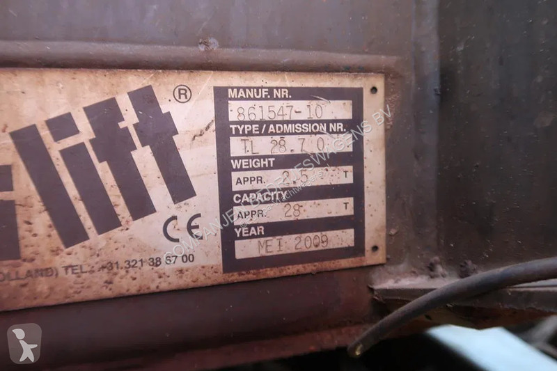 Kamion Volvo 520  - 8x4 R - Ketting systeem