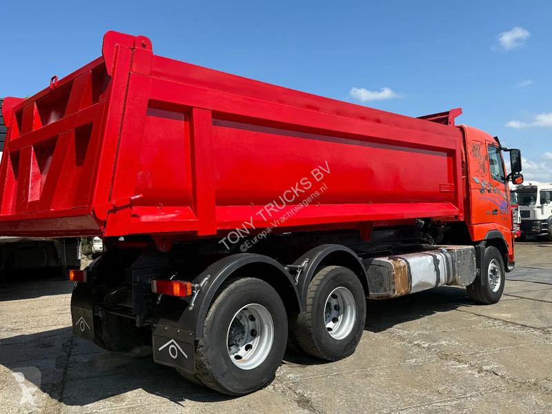 Vrachtwagen Volvo 16600 6X4 Tipper...