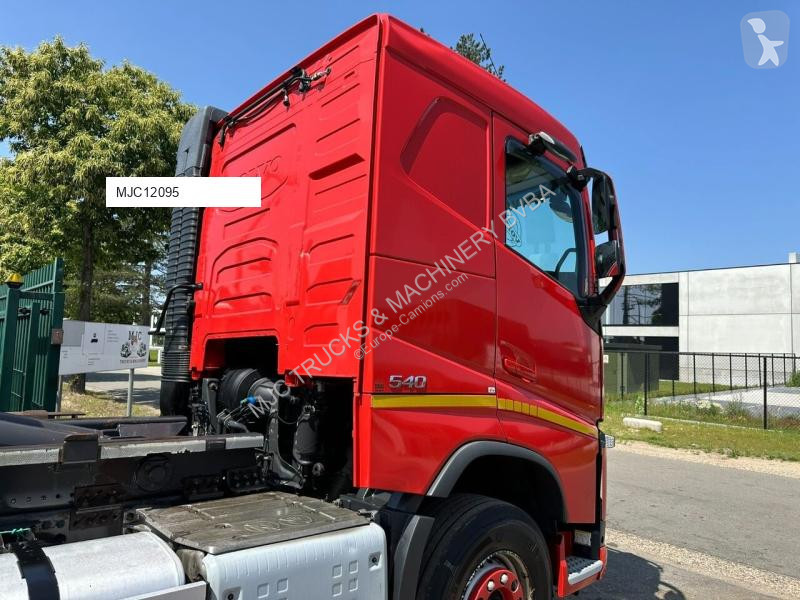 Kamion Volvo 6x4 HOOKLIFT 20T - RETARDER - LIFT...