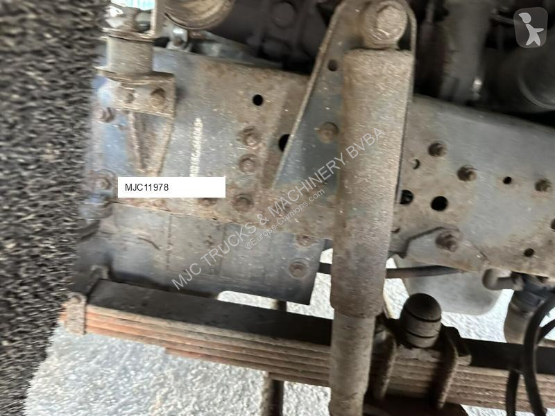 Kamion Iveco EUROCARGO 80E18 CLOSED BOX 6m00 x...