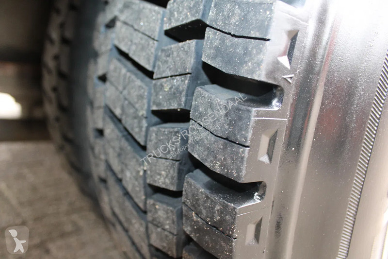 Kamion Iveco 160e25 + lift + euro 6