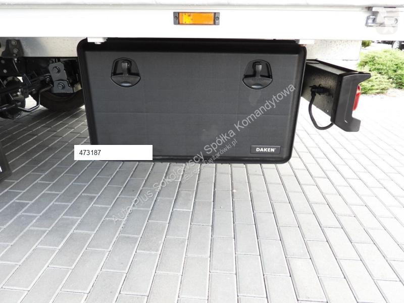 Véhicule utilitaire Iveco DAILY 35S18 PLANDEKA...