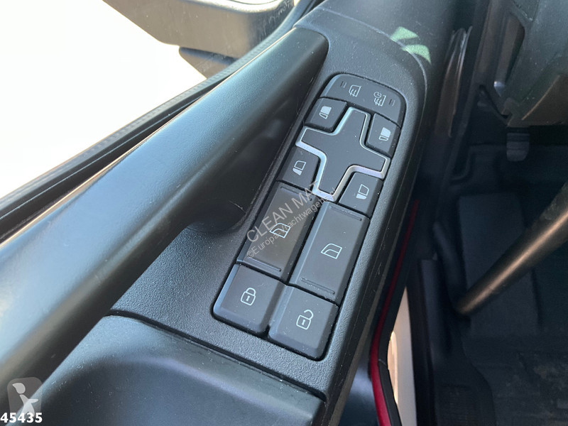 Kamion Volvo 8x4 Euro 6 Palfinger 92 Tonmeter...