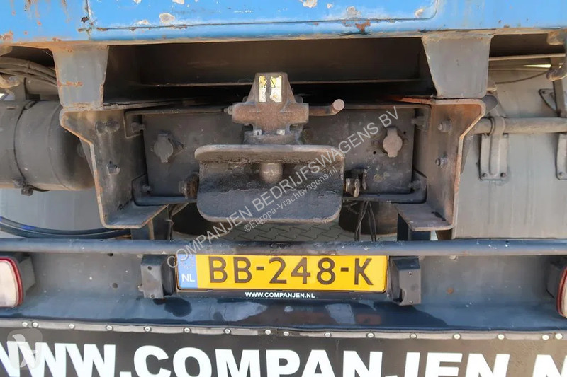 Kamion Scania R143-420 V8 EFFER 8200 Kraan -...