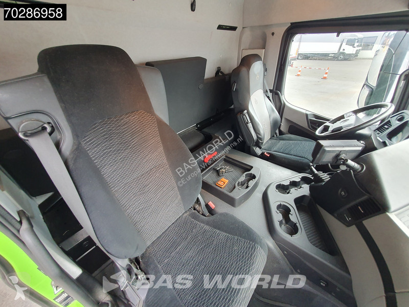 Vrachtwagen Mercedes 1827 4X2 2000kg...