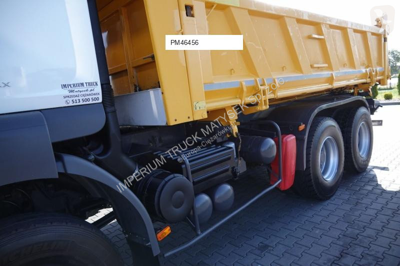 Camion Renault KERAX 450