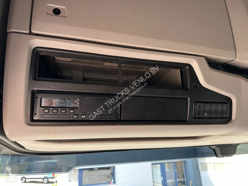 Kamion Scania R660 V8 6x4 or 6x2 Chassis with...