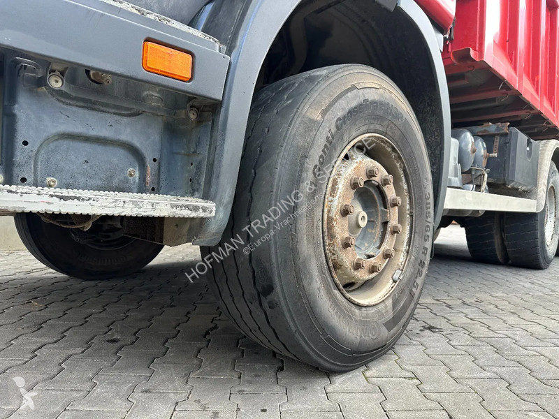 Kamion Scania 144-460 V8