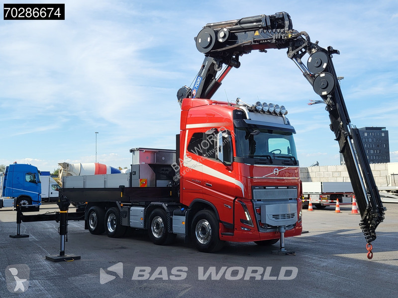 Vrachtwagen Volvo 650 8X2 HMF 7020K-RCS Crane +...