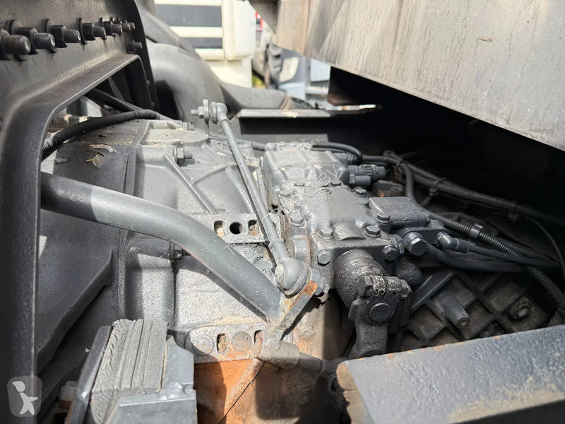 Camion Renault 400 6X6 Tipper Spring/spring ZF...