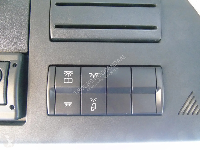 Kamion Mercedes 1832 + 32 METER + EURO 6 +...