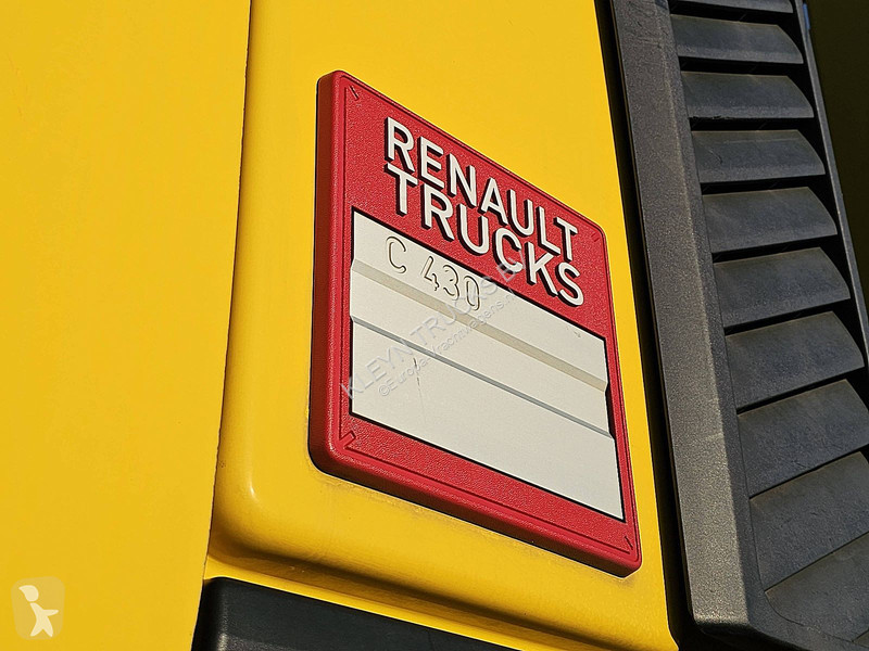 Vrachtwagen Renault K 430 HIAB 232ES-5