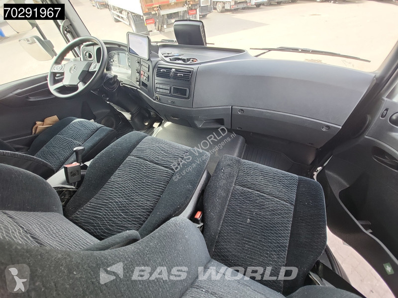 Kamion Mercedes 1221 4X2 1500kg Ladebordwand...