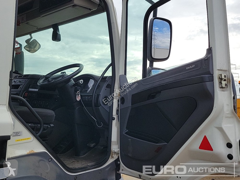 Camion  CF230
