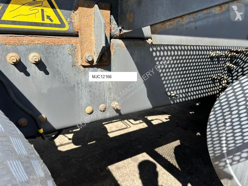 Vrachtwagen Volvo 420 6x4 AJK HOOKLIFT / HAAK...