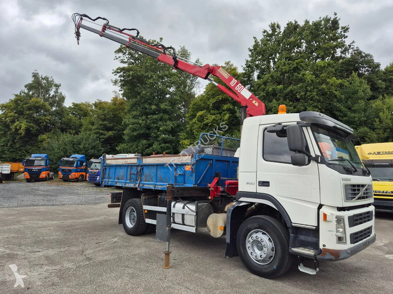 Camion Volvo FM 9.300 TIPPER - HMF 1060K3 CRANE