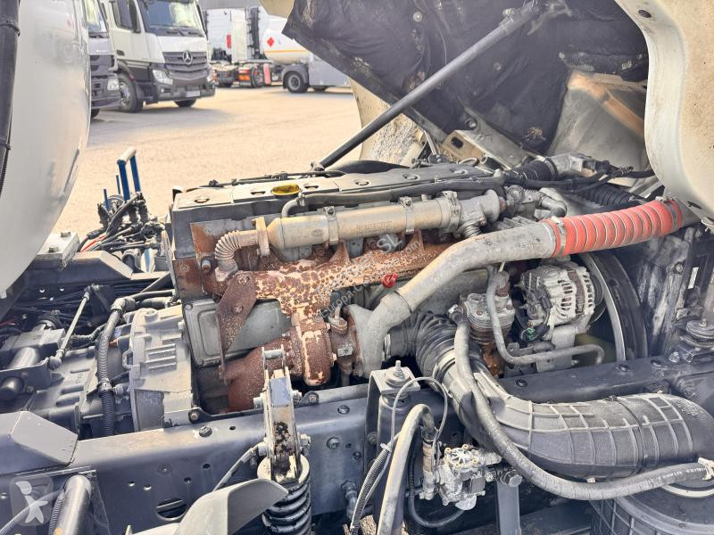 Camion Renault  220 L3-C