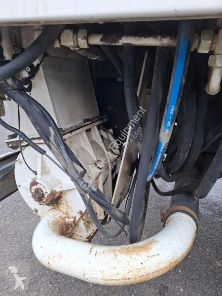 شاحنة DAF Porteur Chassis NU 85410
