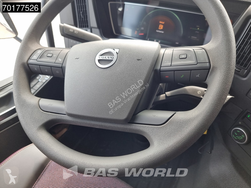 شاحنة Volvo 520 10X4 NEW 50T Payload 30m3...