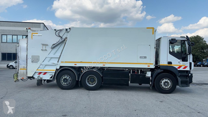 شاحنة Iveco 330 6X2