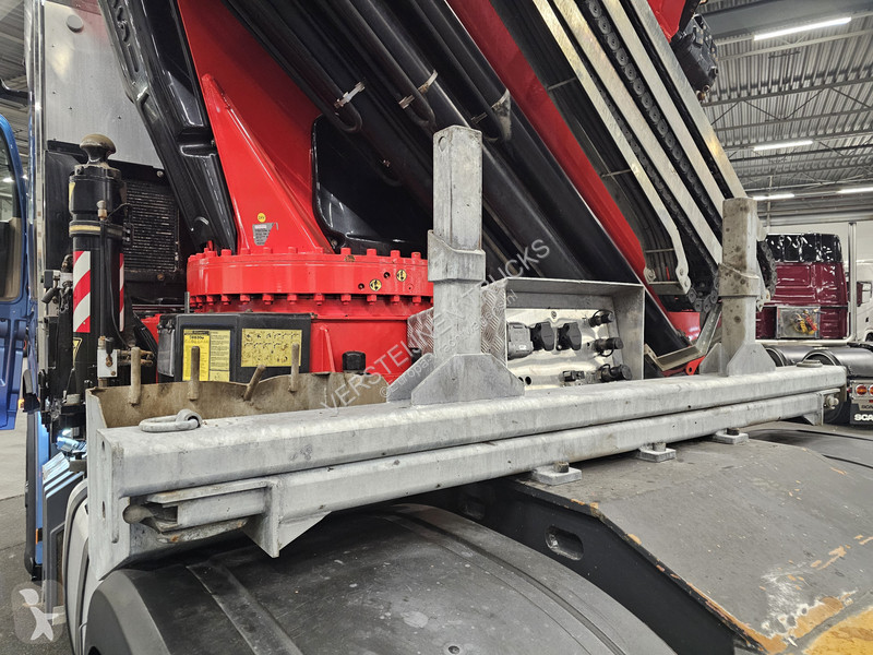 شاحنة Mercedes 3353 8x4 / FASSI 71 T/M + JIB /...