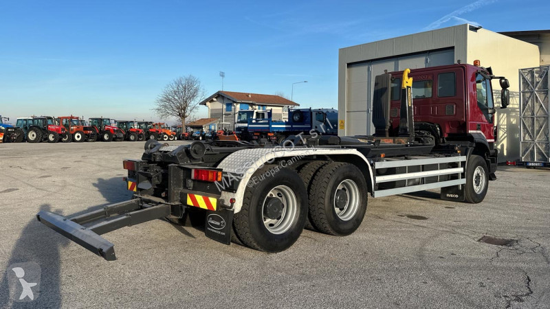 Camion Iveco TRAKKER 450 6x4
