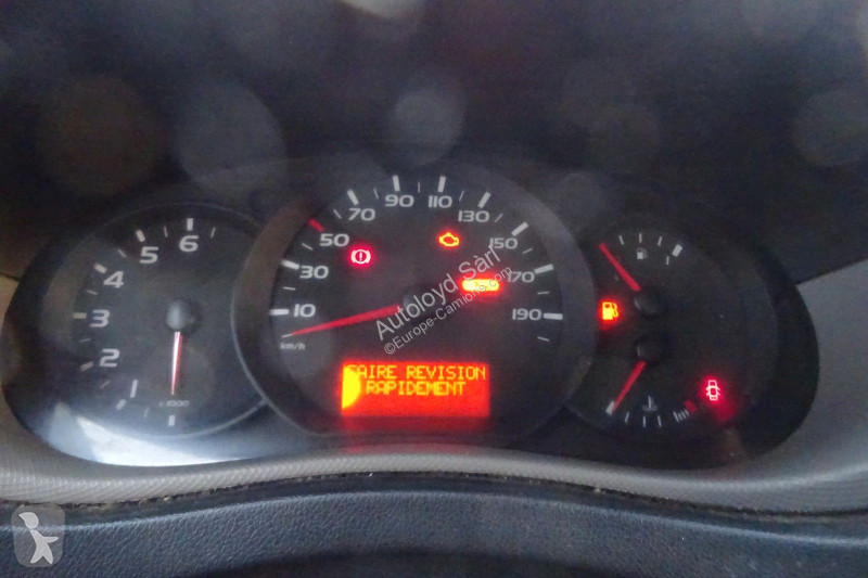 عربة نفعية Renault MASTER 2,3 dCi 125 L2H2
