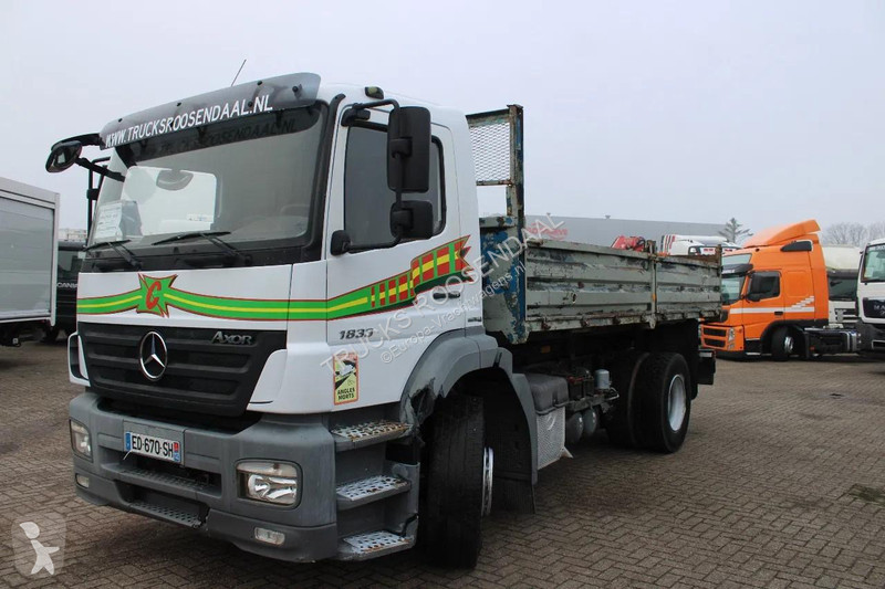 شاحنة Mercedes 1833 + Open cargo bed + manual