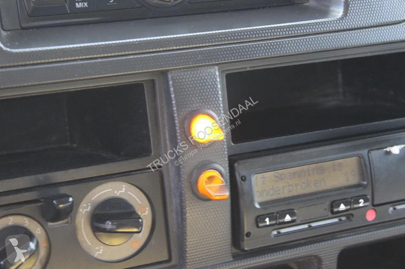 شاحنة Nissan 45.13 + EURO 4 + C patent + tipper...