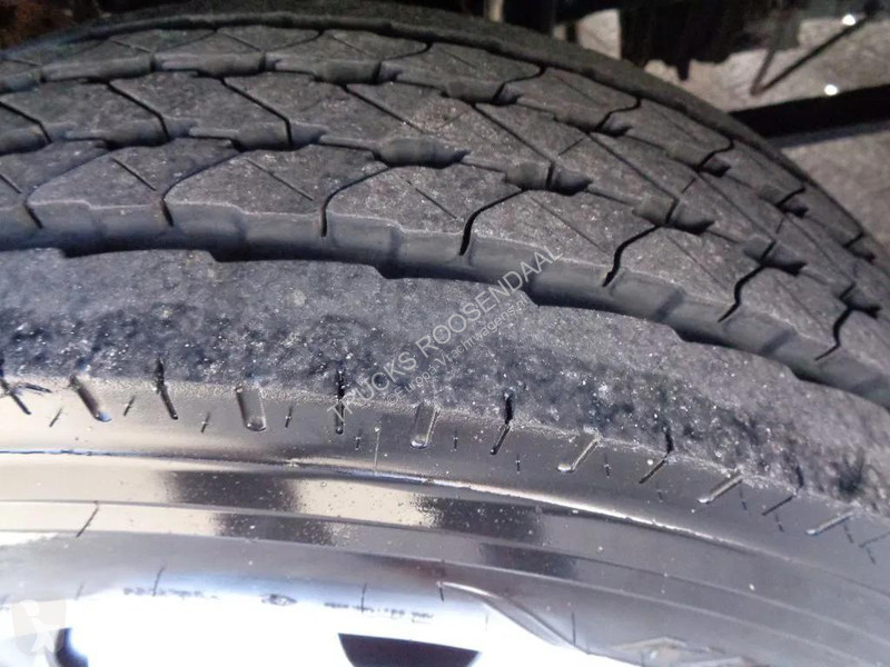 شاحنة Iveco 80EL21 Manual + Euro 6 + Dhollandia...