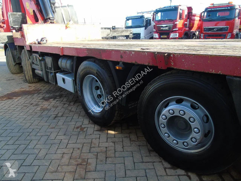 شاحنة DAF 85510 + FASSI 80TON 6x + 8X2 + EURO 5...