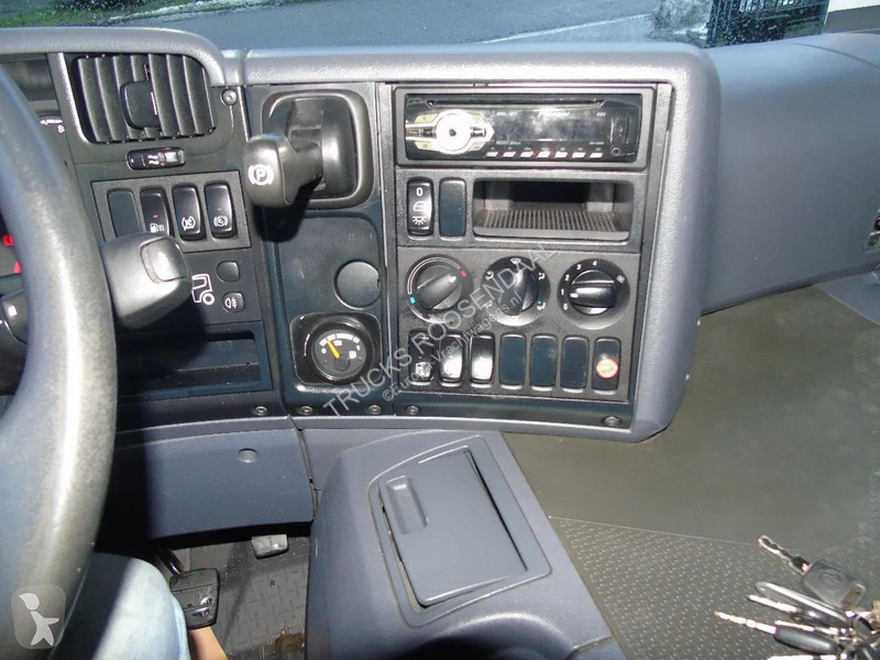 شاحنة Scania P230 OW KM +  CARRIER + OADIFT +