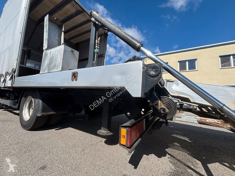 شاحنة Iveco 100E18 *3Sitze*Hydr....