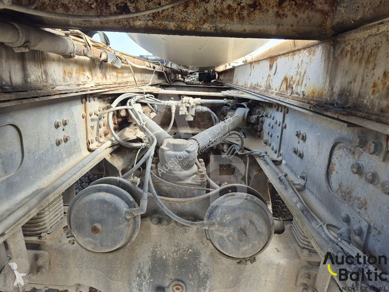 Betonárske zariadenie Volvo 400