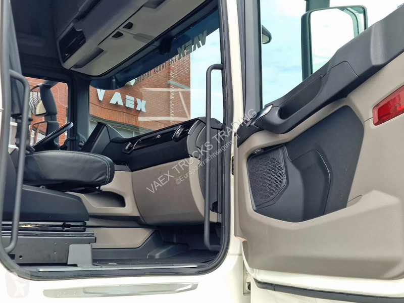 شاحنة Scania R590 V8 NGS Highline 6x2 - BDF -...