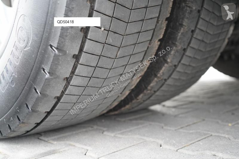 شاحنة Renault D WIDE 380 DE11 / 4X2 / LAWETA 8...