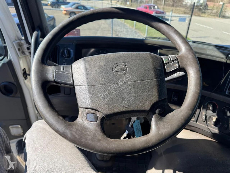 شاحنة Volvo 330 6X2 EURO 5 - ATLAS 126.3E +...
