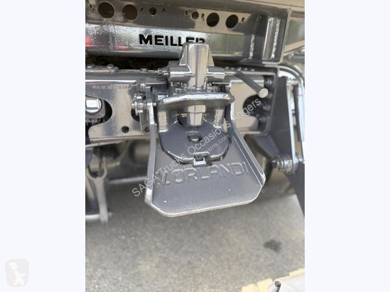 شاحنة Mercedes 3243 8x4/4 Bi-Benne Meiller